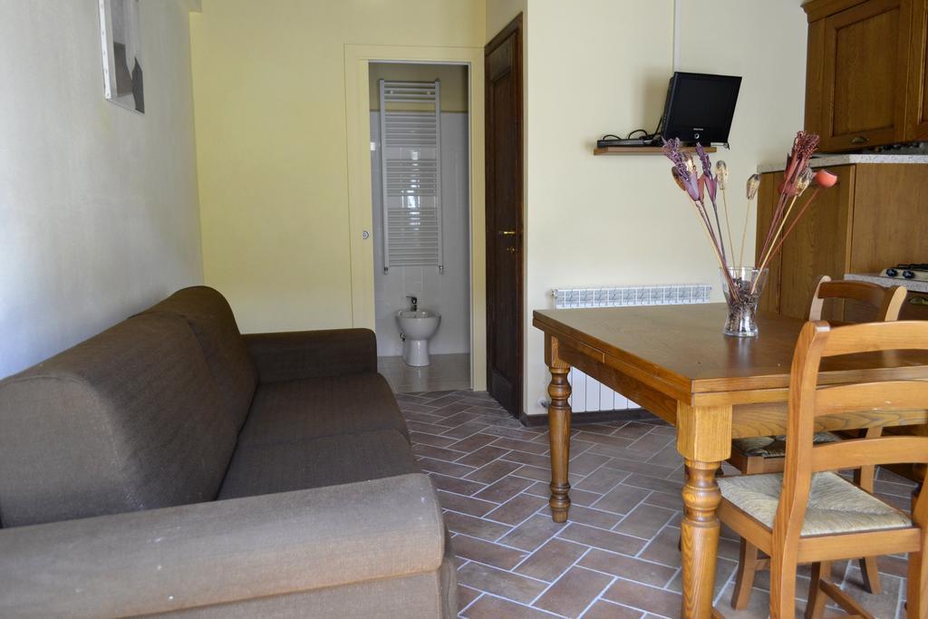 Tuscany Country Apartments 감바시 외부 사진