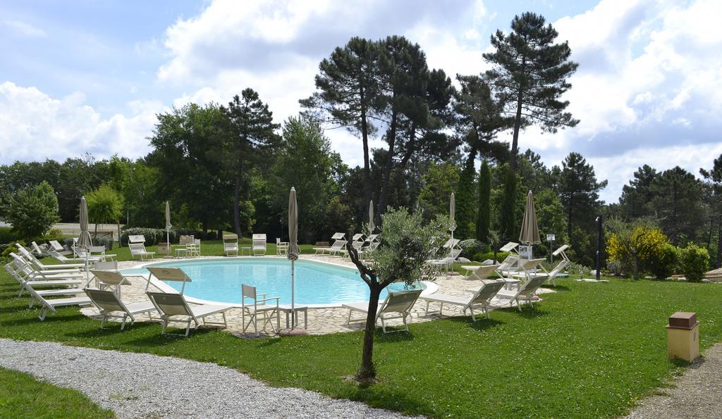 Tuscany Country Apartments 감바시 외부 사진