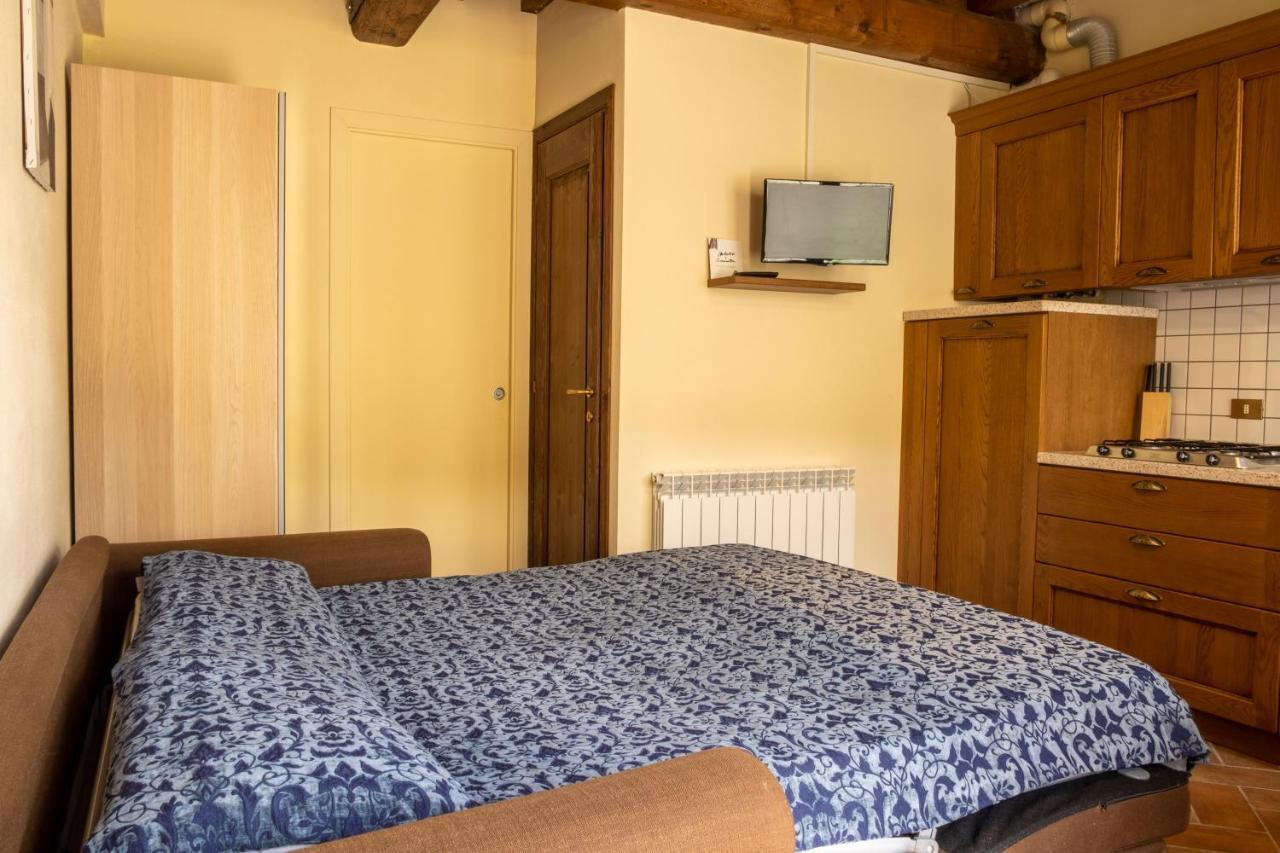 Tuscany Country Apartments 감바시 외부 사진