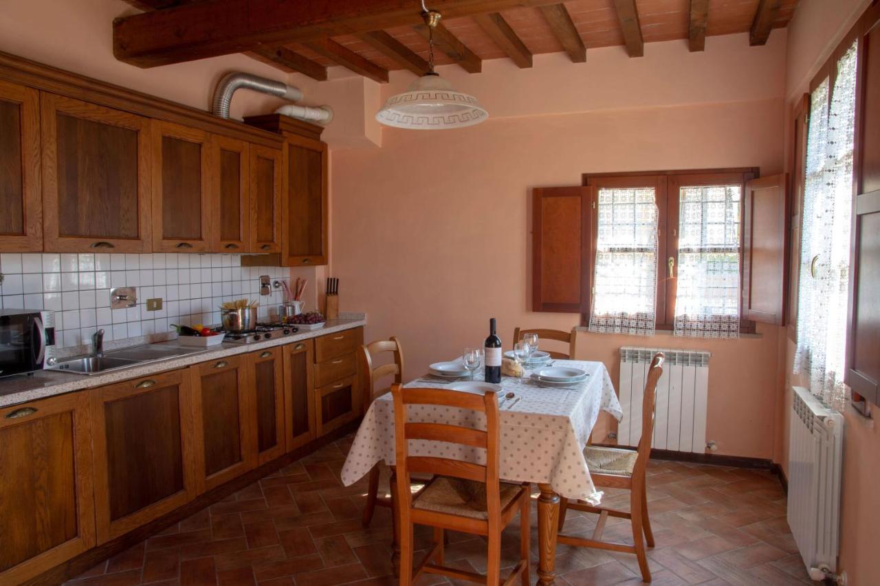 Tuscany Country Apartments 감바시 외부 사진