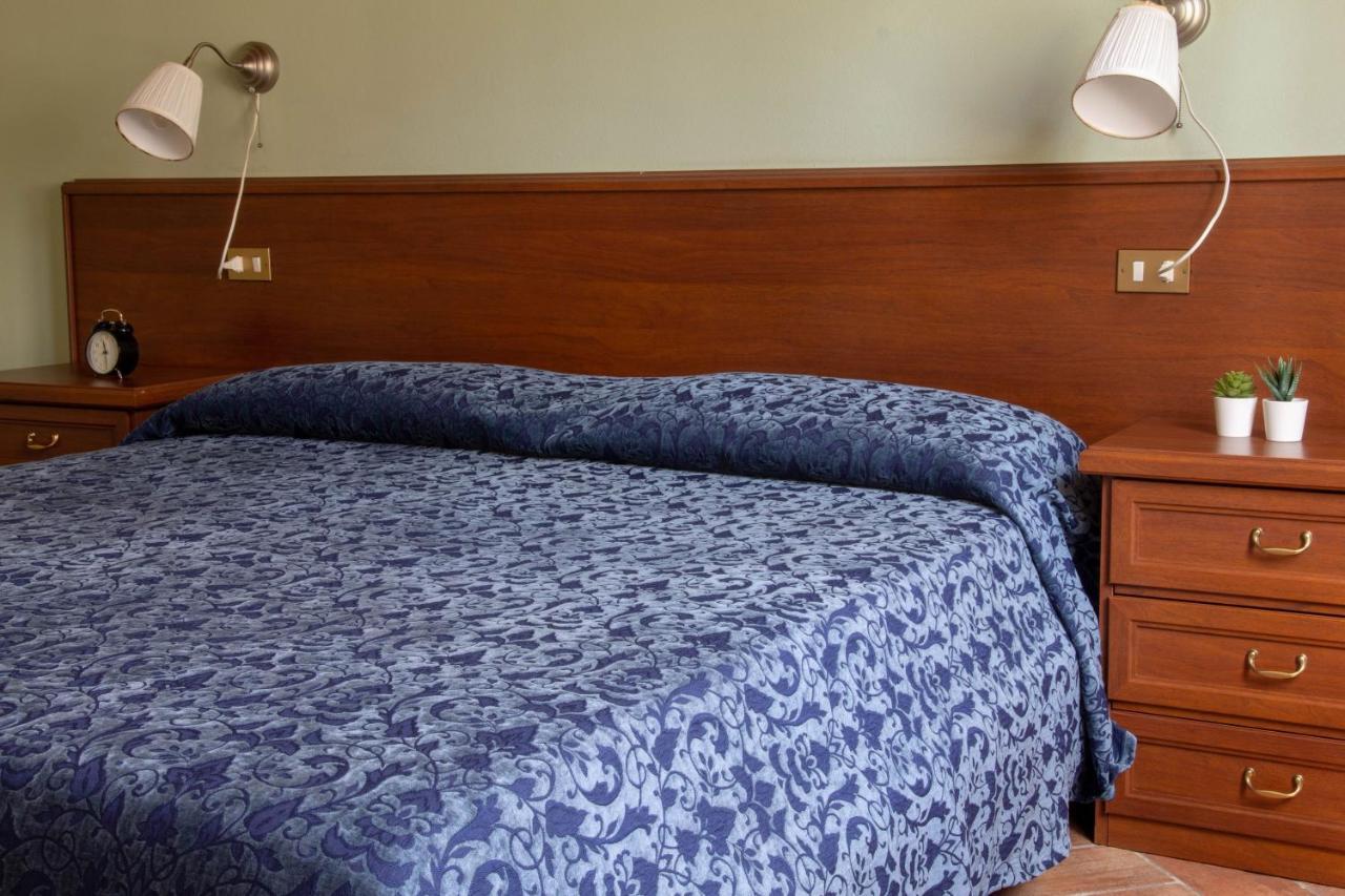 Tuscany Country Apartments 감바시 외부 사진