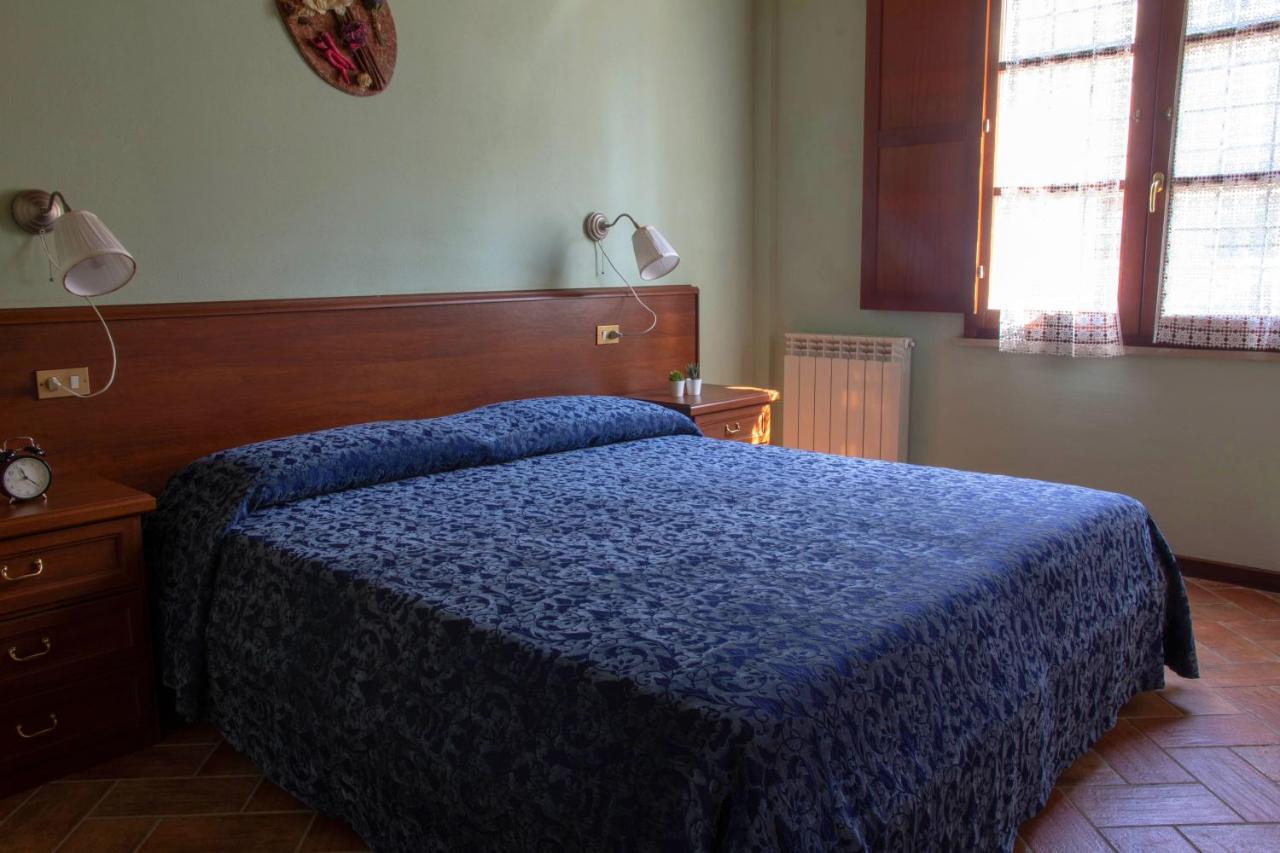 Tuscany Country Apartments 감바시 외부 사진